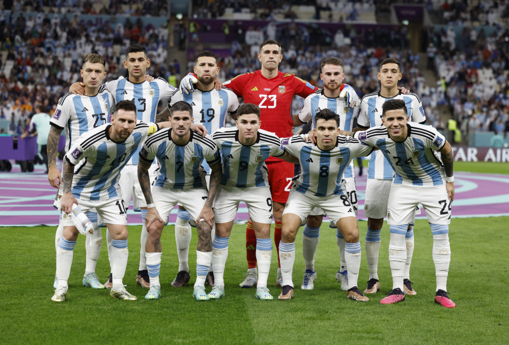 18岁210天，杨铭锐超越朱鹏宇成为英博最年轻的中超进球球员（18岁210天，杨铭锐打破朱鹏宇纪录，成英博队史最年轻中超进球者）