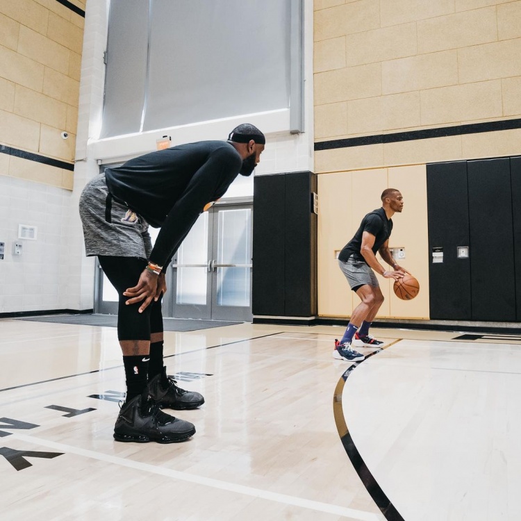 足球世界杯亚洲区赛程变化分析（足球世界杯亚洲区赛程变动解析）