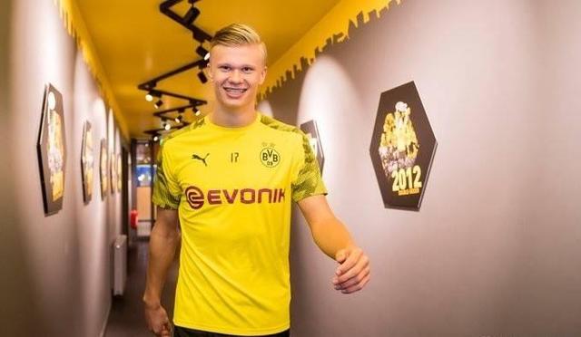 锋线回归，北京队阵容完整，外援加盟在即，新赛季能否再创辉煌？（锋线归来，北京阵容齐整，外援火线到位，新赛季能否再攀高峰？）