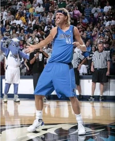 哈兰德斩获英超100球：足球把我带到了从未想象的地方（哈兰德英超百球里程碑：足球带我走向未曾设想的远方）