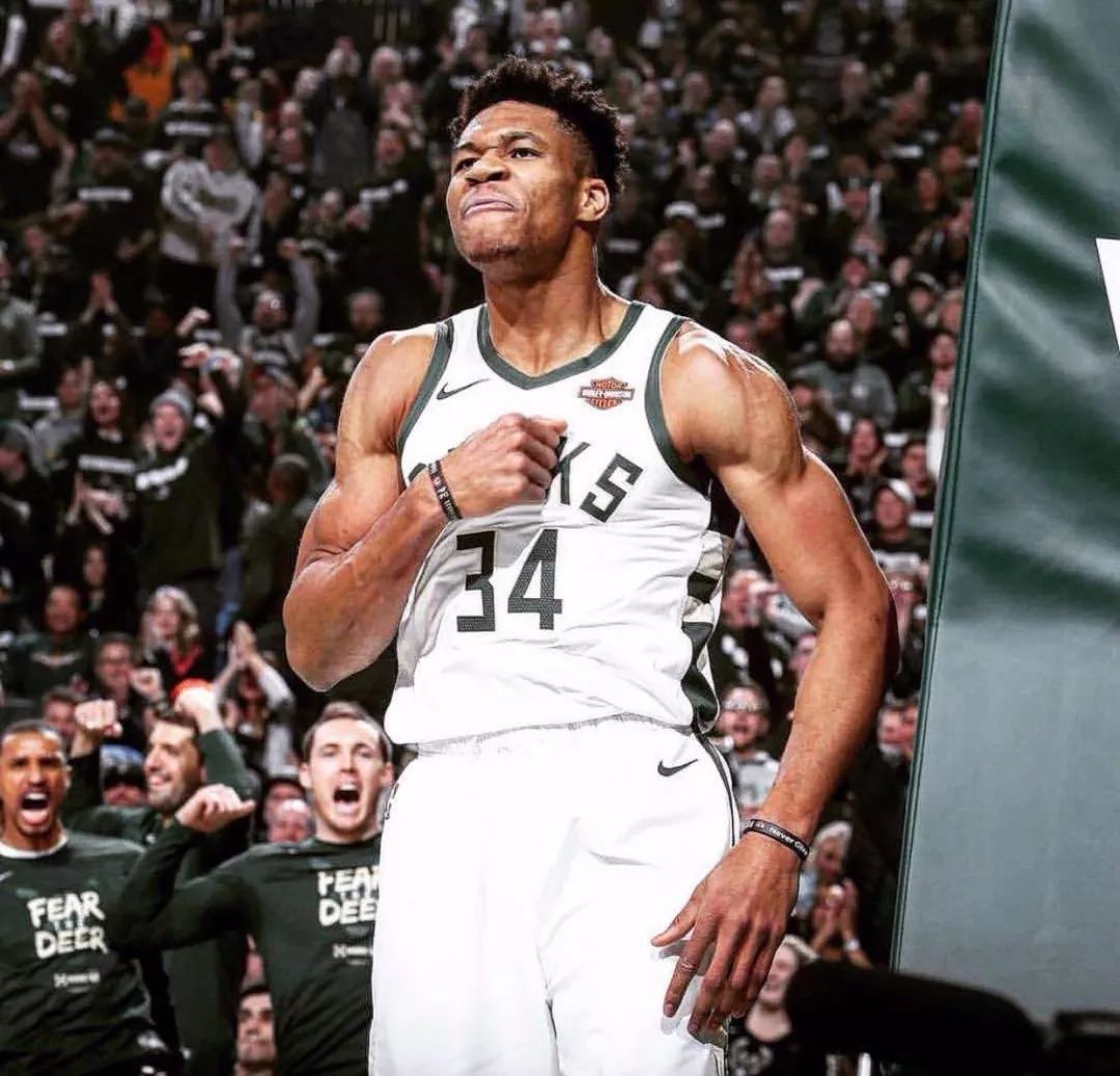 东体：国足首期集训与申花冬训日程冲突，申花冬训或再闹“人荒”（东体：国足首期集训撞上申花冬训，申花恐再现用人荒）