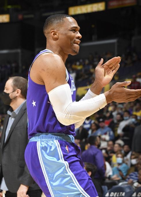 一个决定改变走势（一次抉择，改写走势）