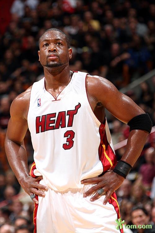 J联赛过渡赛季分组情况：日职联分两组，日职乙、日丙分四组（J联赛过渡季分组方案：日职联两组，日职乙与日丙各四组）