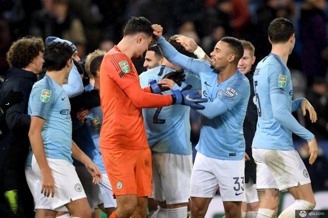 4场狂轰137分！哈登三节31分无奈打卡 快船13人轮换11人得分个位数（四战合计137分！哈登三节31分被迫打卡，快船13人出场11人得分未上双）