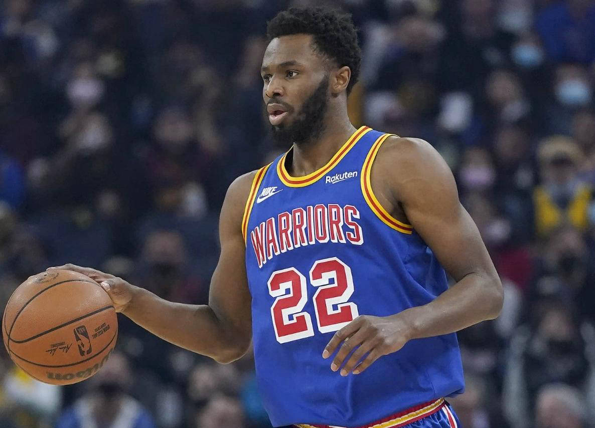 武汉三镇快速反击极具威胁（武汉三镇反击迅猛，威胁十足）